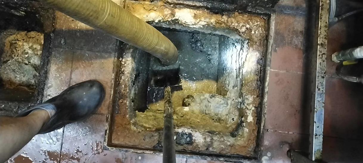 松江污水池清理一般都有毒气，怎么预防中毒呢？