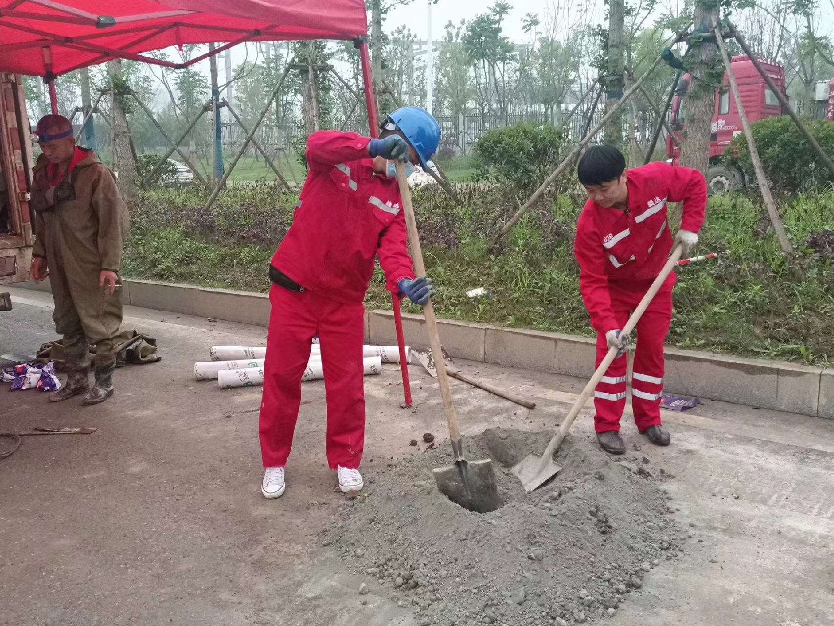 松江管道疏通哪家好】及时进行市政管道清淤